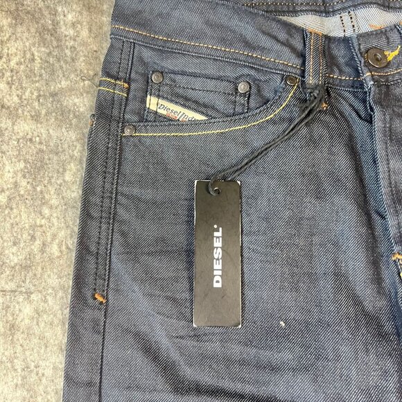 Diesel Viker Mens Jeans Size 26 L30 100% Cotton 100% Cow Leather Patch Dark Wash - Picture 5 of 16